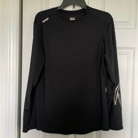 Hind Tops - Hind Sz XL 24*7/365 RUN long sleeved black tshirt. Spandex stretch lightweight